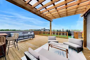 3024 W Irving Park Rd, Chicago, IL 60618 - Photo 26
