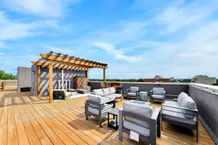 3024 W Irving Park Rd, Chicago, IL 60618 - Photo 24