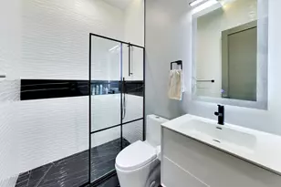 3024 W Irving Park Rd, Chicago, IL 60618 - Photo 22