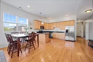 3225 W Fullerton Ave, Chicago, IL 60647 - Photo 8