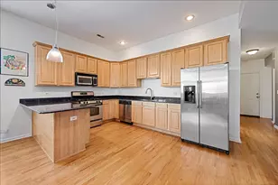 3225 W Fullerton Ave, Chicago, IL 60647 - Photo 10