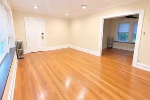 2044 W Farragut Ave, Chicago, IL 60625 - Photo 4