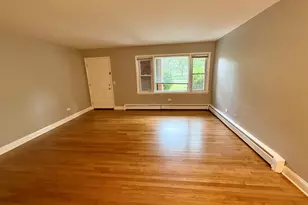101 Dover Dr, Des Plaines, IL 60018 - Photo 6