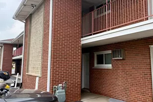 101 Dover Dr, Des Plaines, IL 60018 - Photo 2