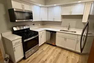 101 Dover Dr, Des Plaines, IL 60018 - Photo 8