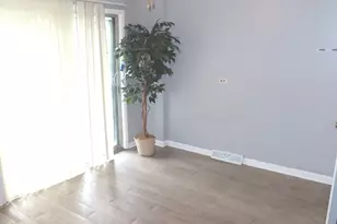 1233 W 110th Pl, Chicago, IL 60643 - Photo 6