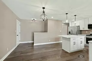 605 Gloria St, Lockport, IL 60441 - Photo 8