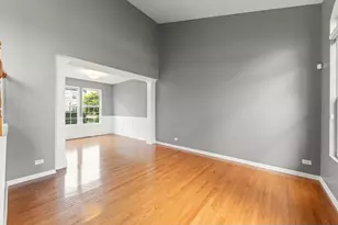 3111 Drury Ln, Carpentersville, IL 60110 - Photo 4