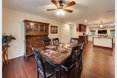 603 Chelmsford Lane, Elk Grove Village, IL 60007 - Photo 6