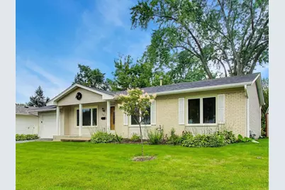 603 Chelmsford Lane, Elk Grove Village, IL 60007 - Photo 1