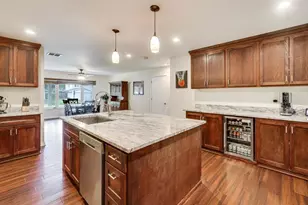 603 Chelmsford Ln, Elk Grove Village, IL 60007 - Photo 8