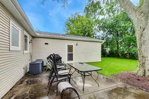 603 Chelmsford Ln, Elk Grove Village, IL 60007 - Photo 30