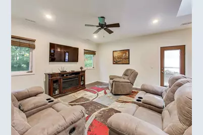 603 Chelmsford Lane, Elk Grove Village, IL 60007 - Photo 14
