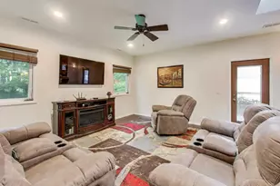 603 Chelmsford Ln, Elk Grove Village, IL 60007 - Photo 14