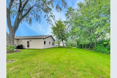 603 Chelmsford Lane, Elk Grove Village, IL 60007 - Photo 32