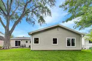 603 Chelmsford Ln, Elk Grove Village, IL 60007 - Photo 28