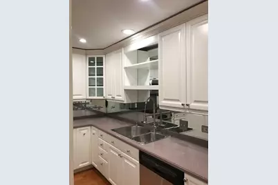 680 N Lake Shore Drive #711, Chicago, IL 60611 - Photo 6