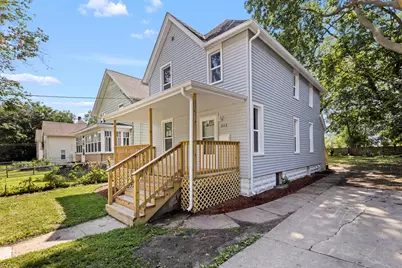 1113 22nd Avenue, Rockford, IL 61104 - Photo 2
