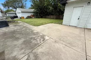 2517 Campbell St, Joliet, IL 60435 - Photo 24