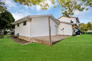 1235 W Schaumburg Rd, Schaumburg, IL 60194 - Photo 4