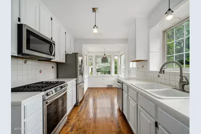 140 N Cuyler Avenue, Oak Park, IL 60302 - Photo 10