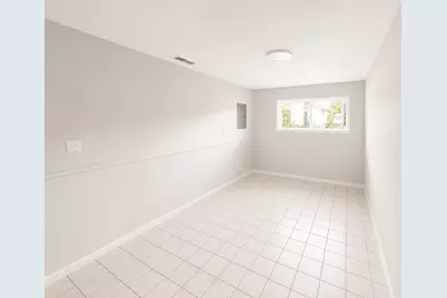 2623 Gilboa Avenue, Zion, IL 60099 - Photo 12