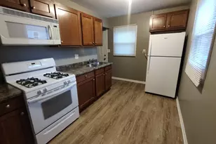 1222 Liberty St, Aurora, IL 60505 - Photo 2
