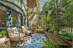 26 E 14th Pl, Chicago, IL 60605 - Photo 2