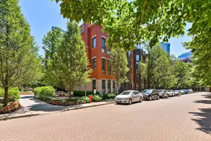 400 N Clinton St, Chicago, IL 60654 - Photo 22
