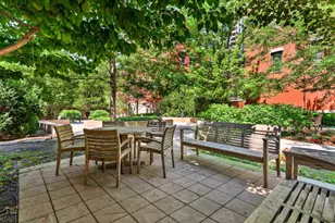 400 N Clinton St, Chicago, IL 60654 - Photo 24