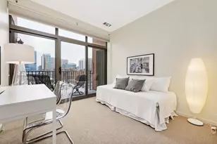 400 N Clinton St, Chicago, IL 60654 - Photo 16
