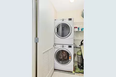 400 N Clinton Street #706, Chicago, IL 60654 - Photo 20