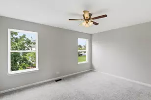 1312 Jenna Dr, South Elgin, IL 60177 - Photo 16