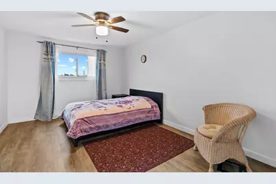 422 Gainsborough Court #422, Bolingbrook, IL 60440 - Photo 16
