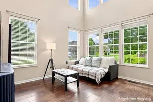 430 S Jade Ln, Round Lake, IL 60073 - Photo 4
