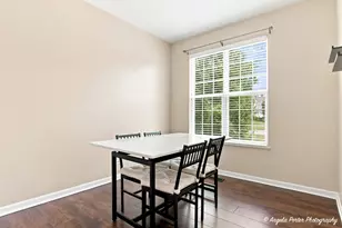 430 S Jade Ln, Round Lake, IL 60073 - Photo 12