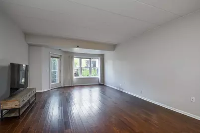 111 N Wheaton Avenue #103, Wheaton, IL 60187 - Photo 8
