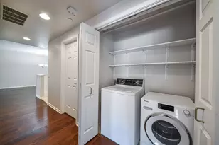 111 N Wheaton Ave, Wheaton, IL 60187 - Photo 18