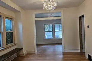 339 N Ridgeland Ave, Elmhurst, IL 60126 - Photo 4