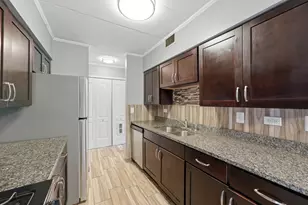 220 S Roselle Rd, Schaumburg, IL 60193 - Photo 6