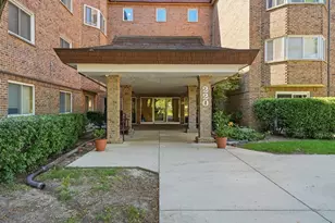 220 S Roselle Rd, Schaumburg, IL 60193 - Photo 1