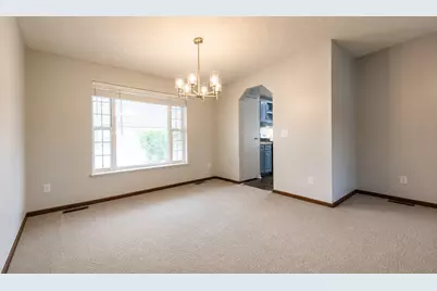 22734 Ravisloe Lane, Frankfort, IL 60423 - Photo 6