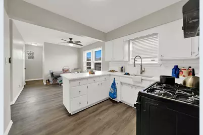 5550 S Pulaski Road, Chicago, IL 60629 - Photo 24