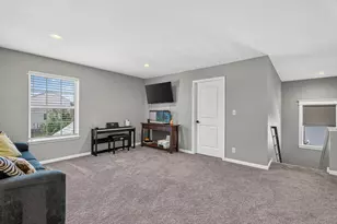 419 Zachary Dr, Hampshire, IL 60140 - Photo 32