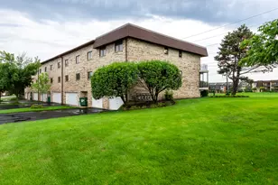 15700 Deerfield Ct, Orland Park, IL 60462 - Photo 2