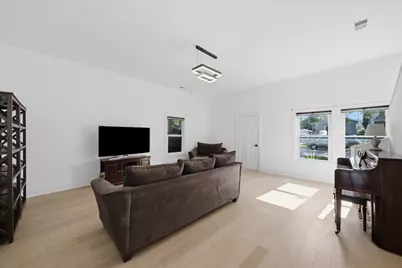 11154 S Troy Street, Chicago, IL 60655 - Photo 8