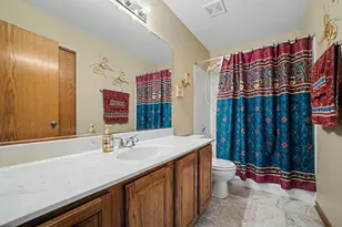915 Joan Ct, Naperville, IL 60540 - Photo 22