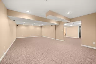 736 Dolores Ln, Sycamore, IL 60178 - Photo 30