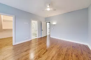 3228 W Warner Ave, Chicago, IL 60618 - Photo 18