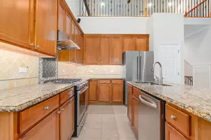 1179 Kingsley Ln, Aurora, IL 60505 - Photo 8